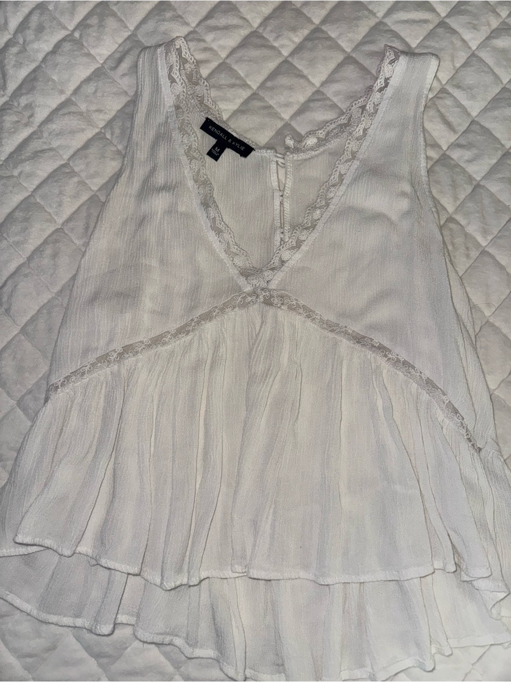Kendall & Kylie White Lace-Trim Tiered V-Neck Camisole